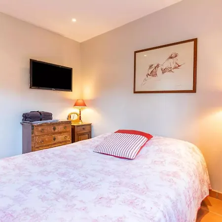 Maison Pour 4 Personnes Pres Des Golfs Lacanau