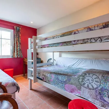 Maison Pour 4 Personnes Pres Des Golfs * Lacanau