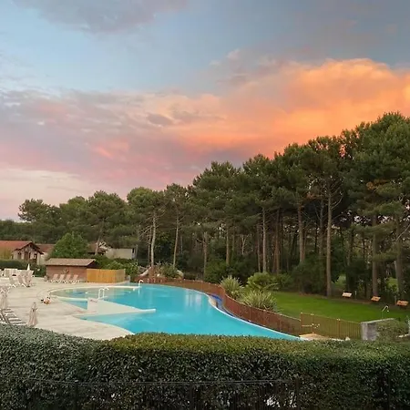 Maison Pour 4 Personnes Pres Des Golfs * Lacanau