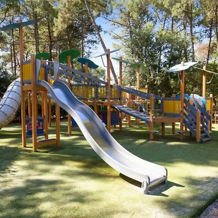 Maison Pour 4 Personnes Pres Des Golfs * Lacanau